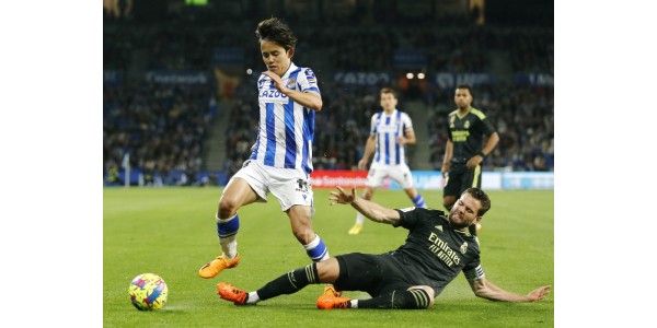 Znakomity występ dwóch azjatyckich zawodników w europejskiej piłce nożnej